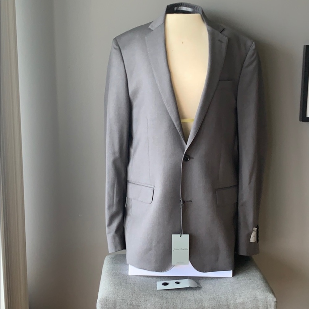 John W Nordstroms gray jacket